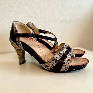 Beautiful Rare Diesel Heels size 10.5-11